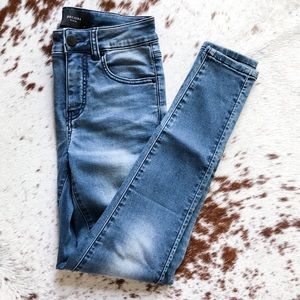 hudson distressed jeans decjuba